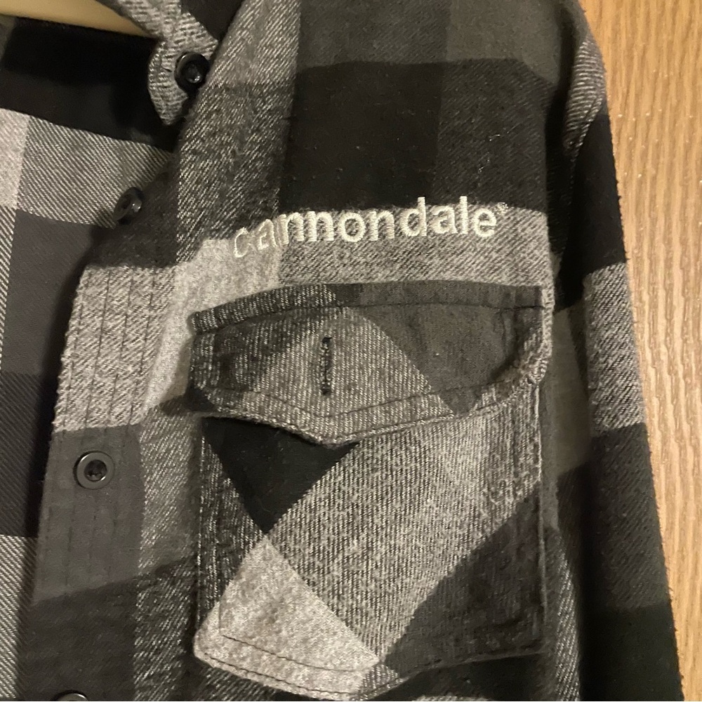 Flannel - Picture 3 of 4